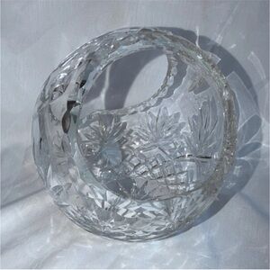 Vintage Hand-Cut Lead Crystal Basket Bowl – 6" Starburst & Diamond Design
